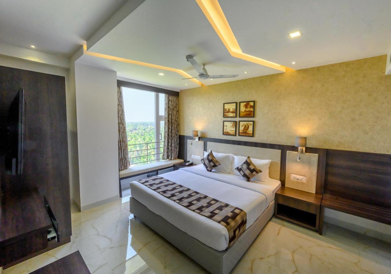 Essentia Manipal Inn Удипи Экстерьер фото